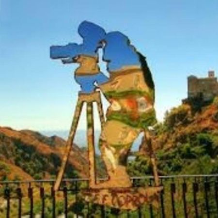 Il Guscio Daire Santa Teresa Di Riva Dış mekan fotoğraf